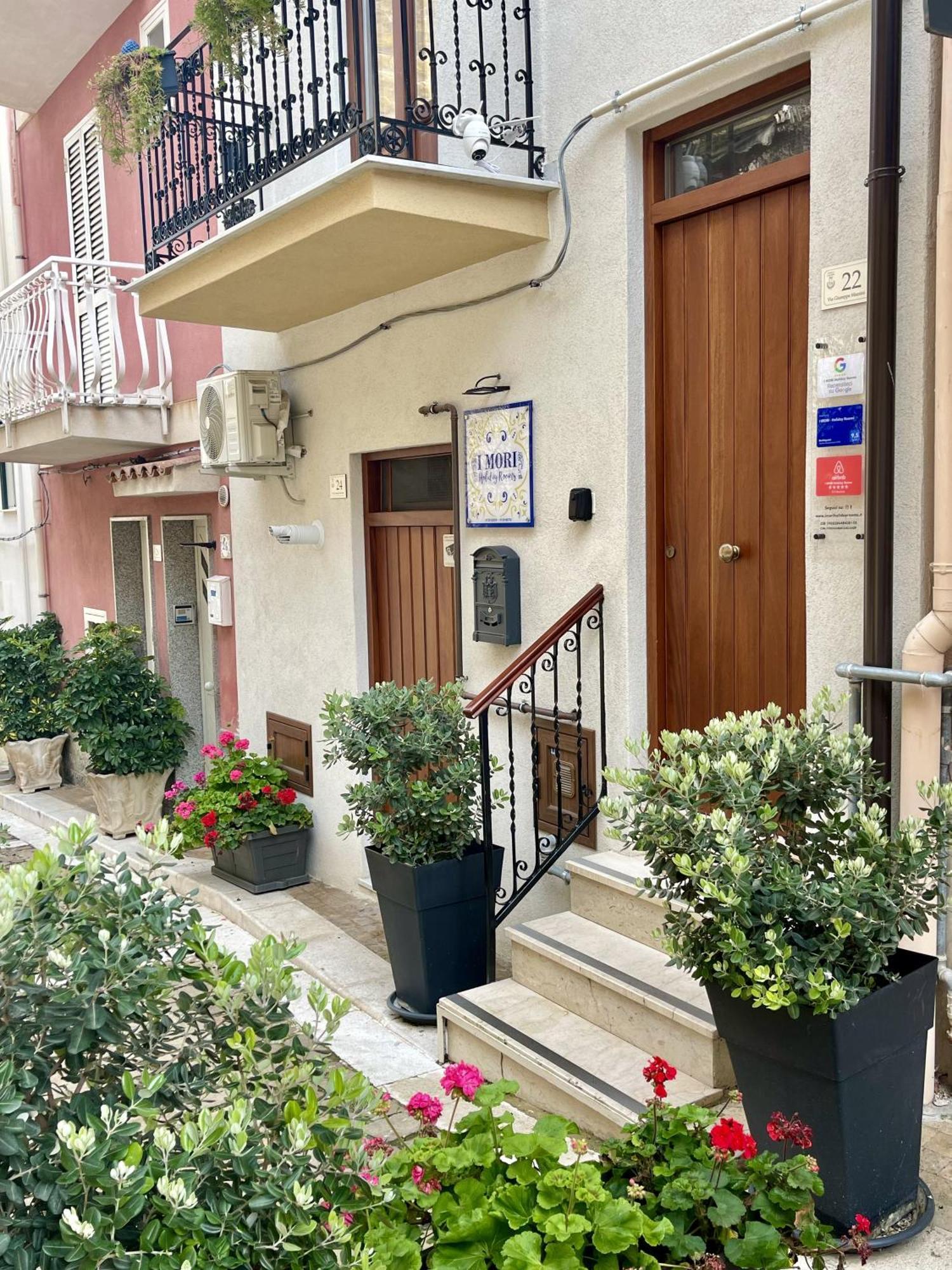 I Mori - Holiday Rooms Lascari Extérieur photo