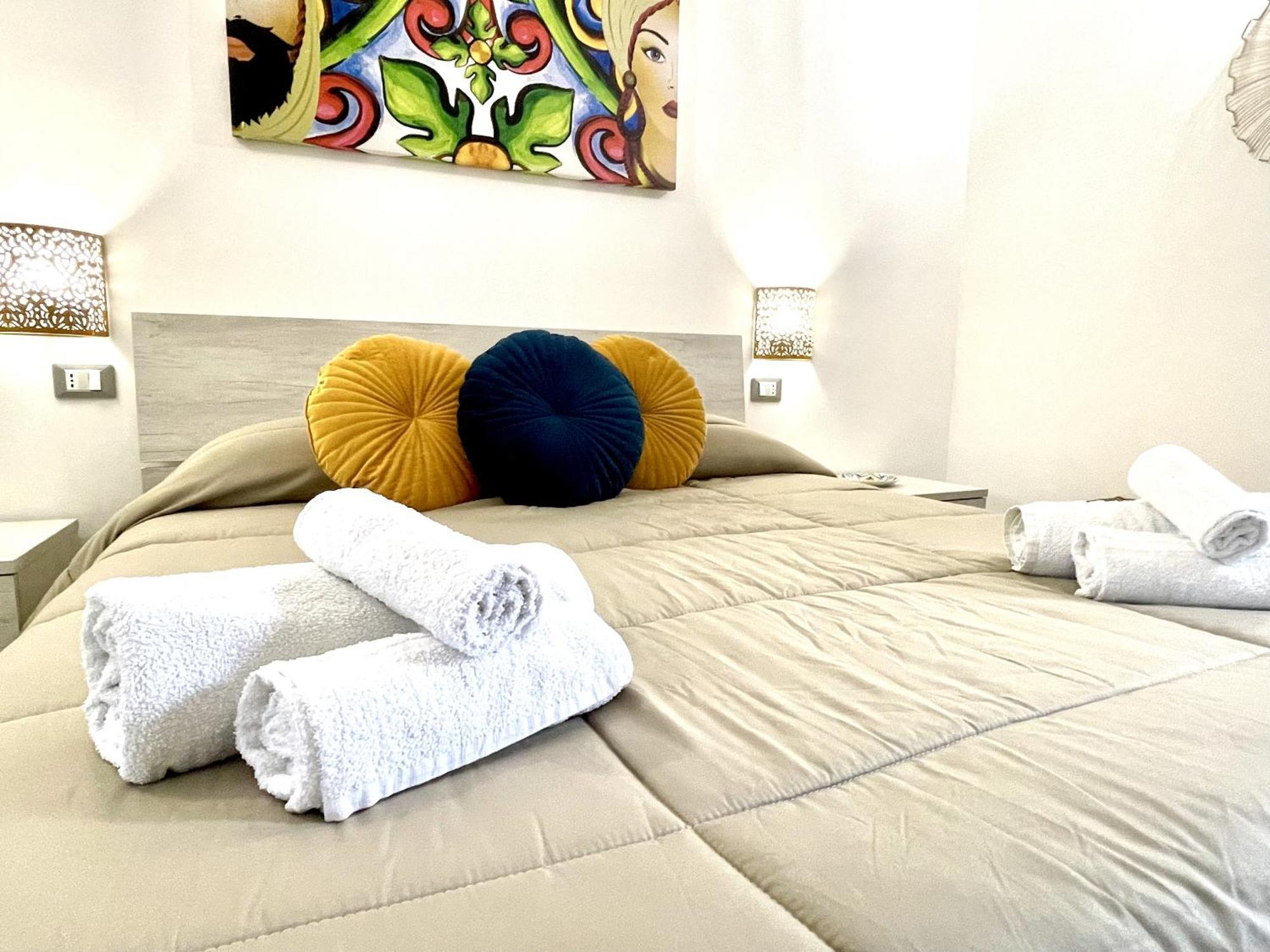 I Mori - Holiday Rooms Lascari Extérieur photo